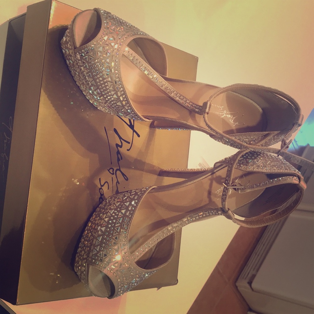 Evening sandals